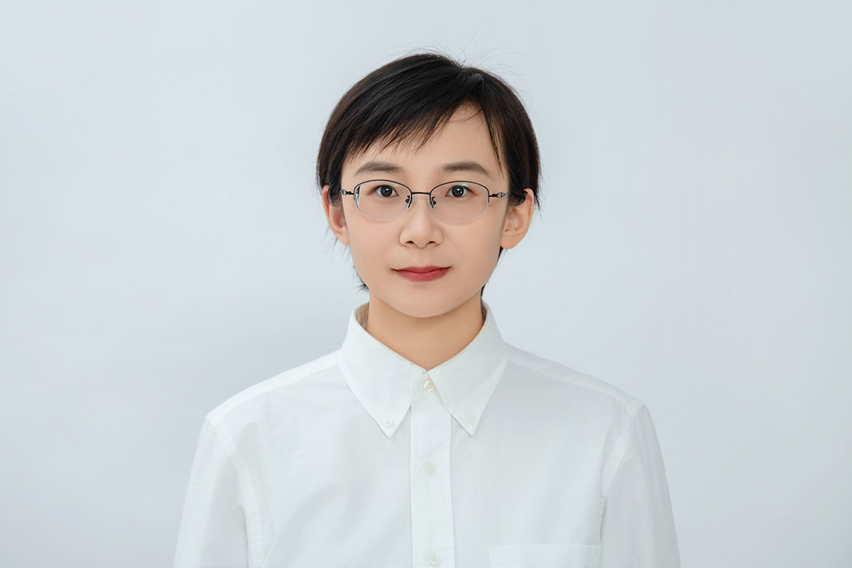 李晓莹-语文教师.jpg